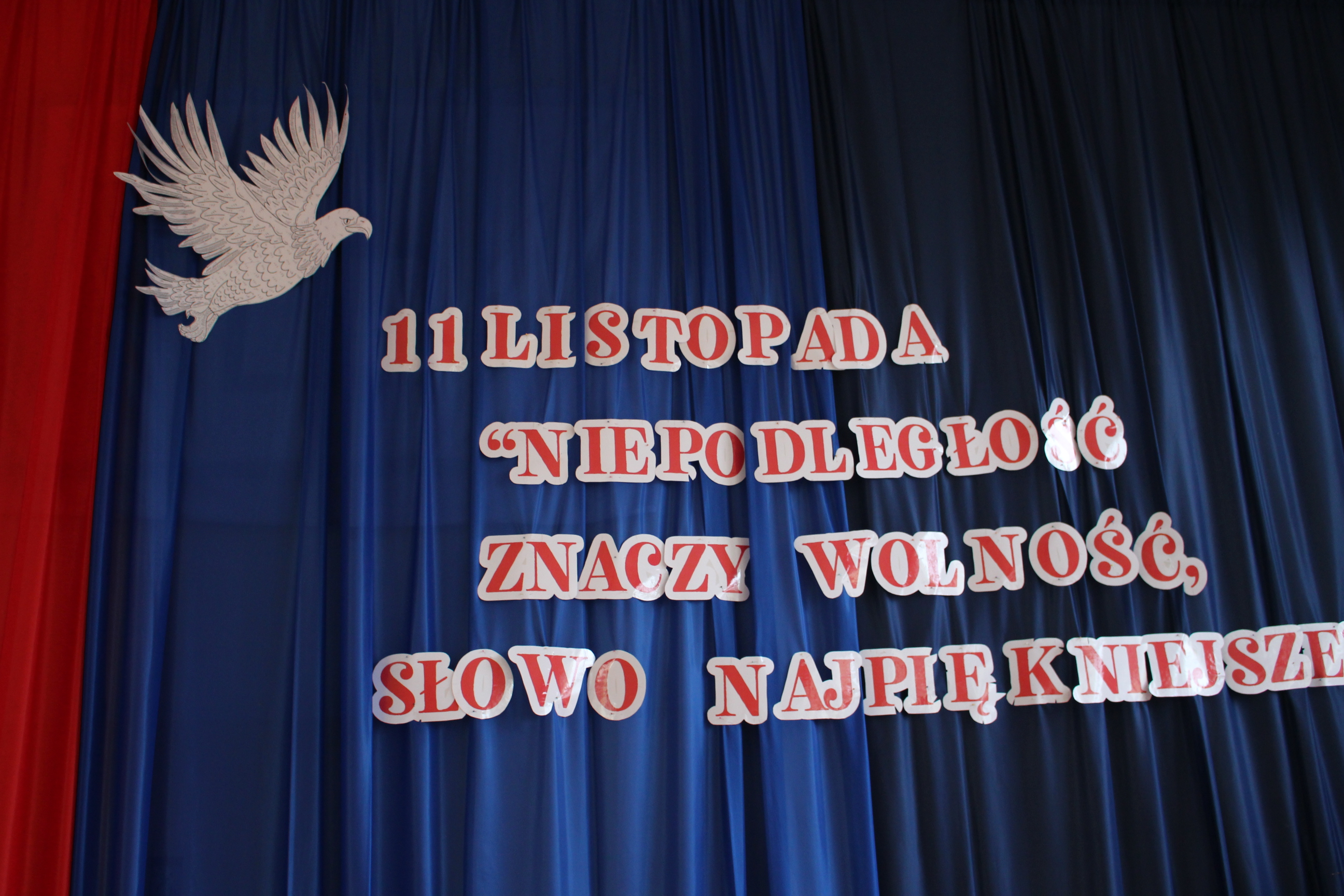 Wieczornica. Obchody Dnia Niepodległości w&nbsp;Naszej Szkole